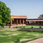 Säulenhalle des Palastes