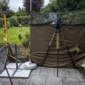 Aufbau auf der Terrasse für die Waschbärenfotografie